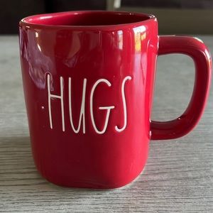 Rae Dunn “HUGS” Mug